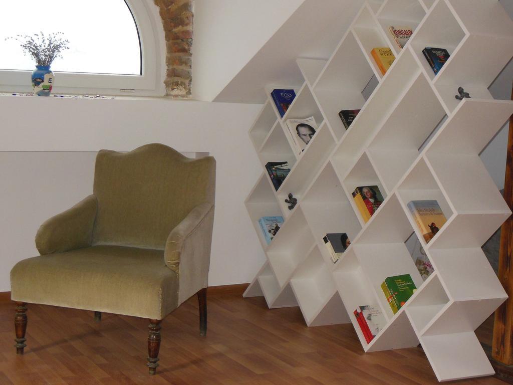 Florence Studio Warna Zimmer foto